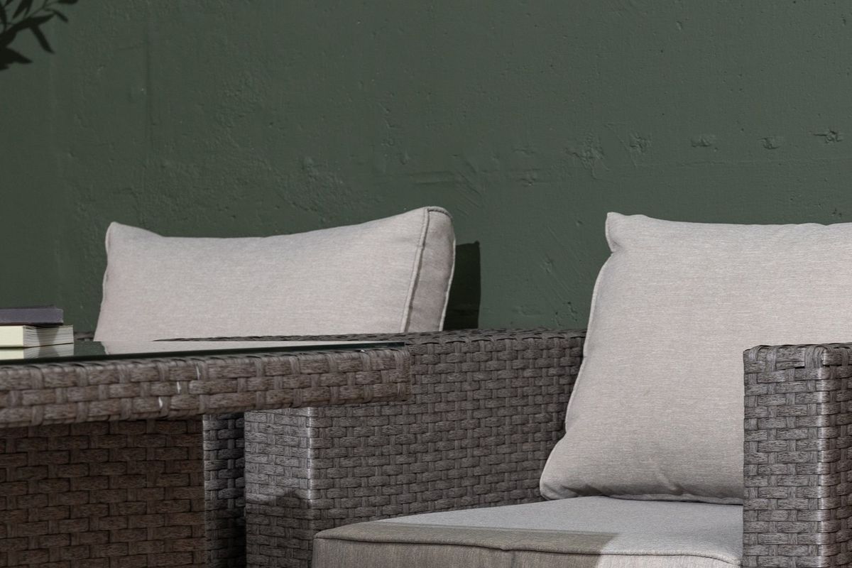 Cube sett 2+1+1 m/puter+spisebord - gråmelert/strandgrå