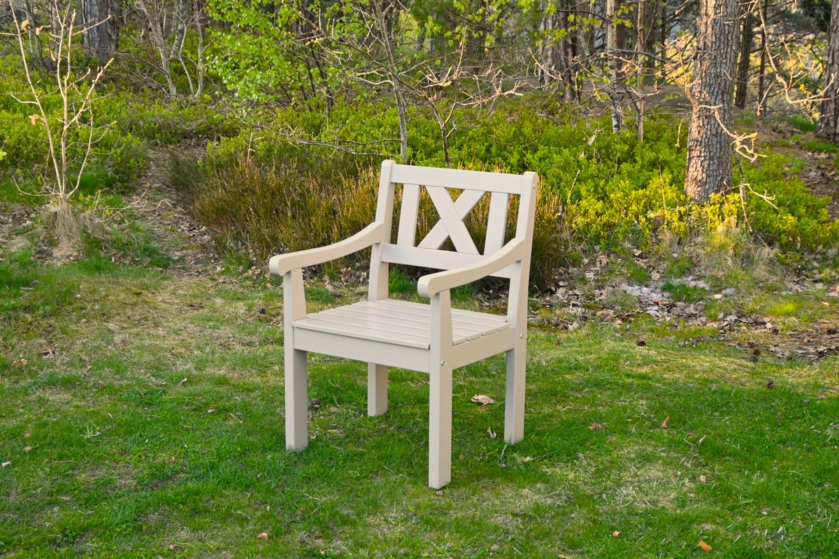 Lakkøy sett 3+1+1 m/puter+spisebord - sandbeige/Kobber