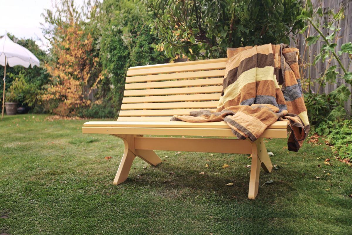 Lund benk 139 cm - sommergul