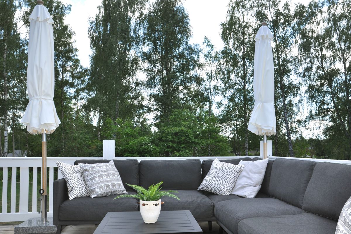 Easy 240 værbestandig hjørnesofa+bordsett - sotgrå/sort