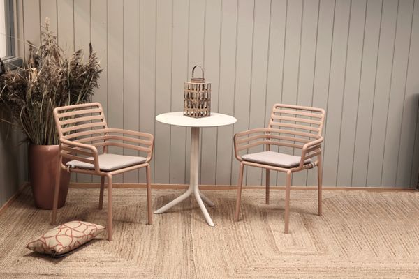 Hovedbilde  Nardi Doga sett 2 spisestoler+bord Ø60 cm - cappucino/cordabeige